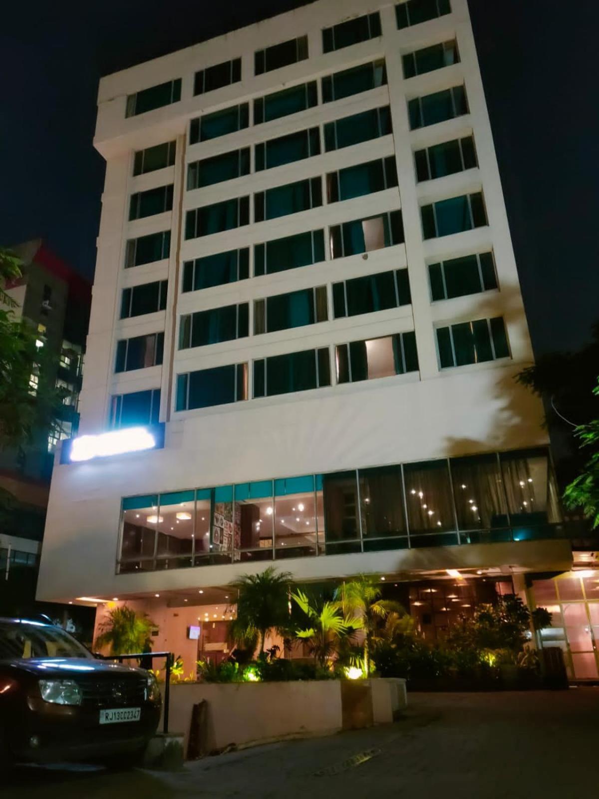 Royal Orchid Central Jaipur, Bani Park Esterno foto