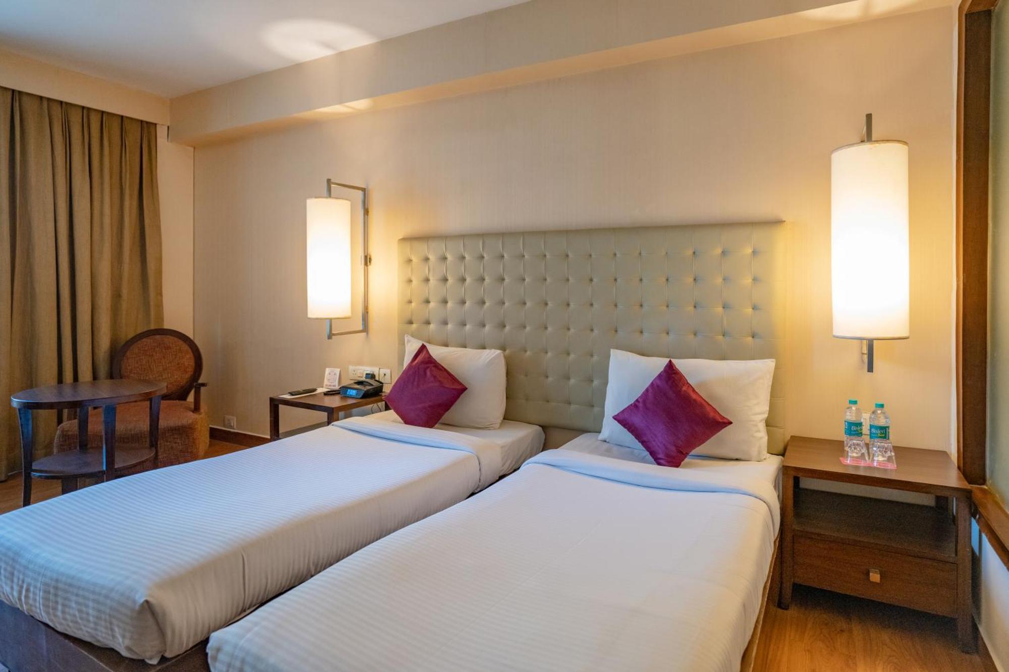 Royal Orchid Central Jaipur, Bani Park Esterno foto